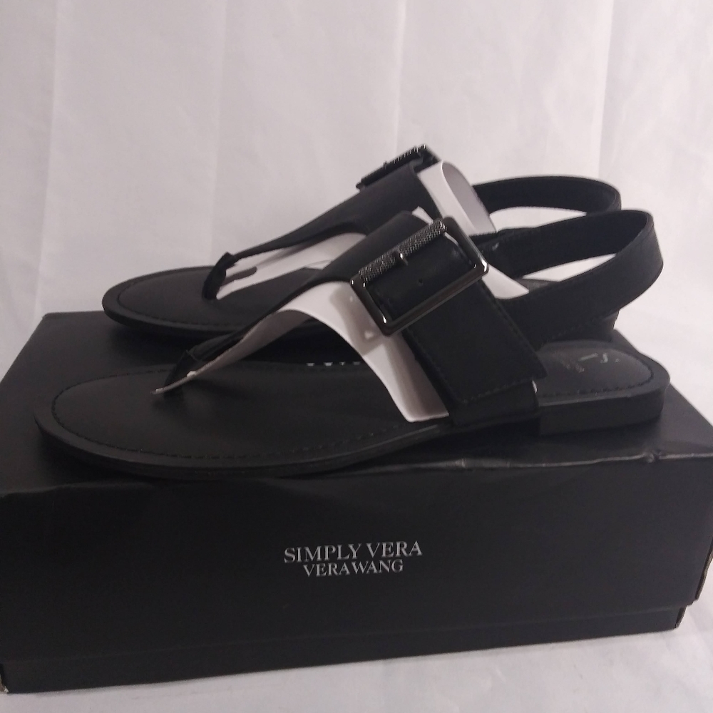 Vera wang sandals size "9"